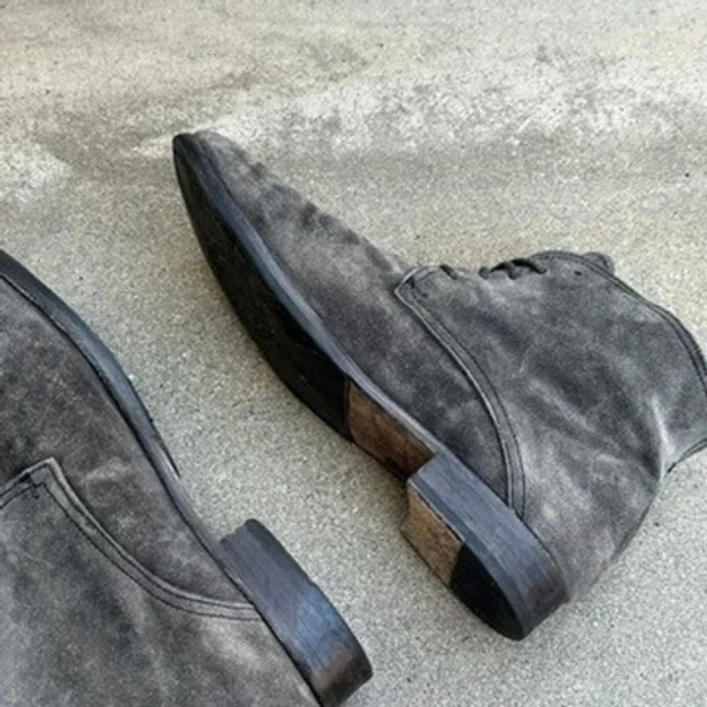 Fiorentini + Baker Mens Grey Suede Chukka Boots Made in Italy Sz 43 Ankle Boots